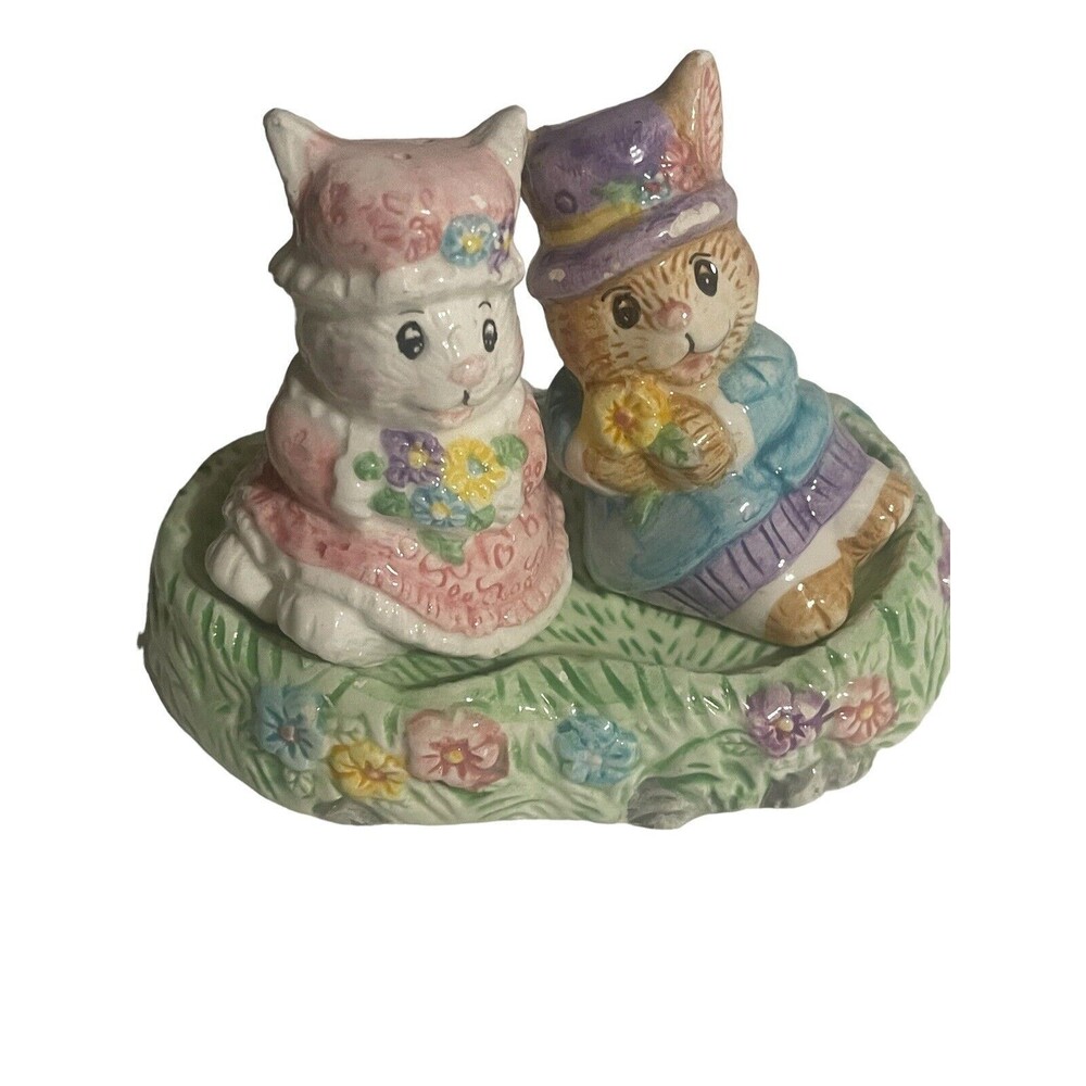 1994 Mercuries | Ceramic Bunnies Garden Easter Kids  | Salt Pepper Shakers